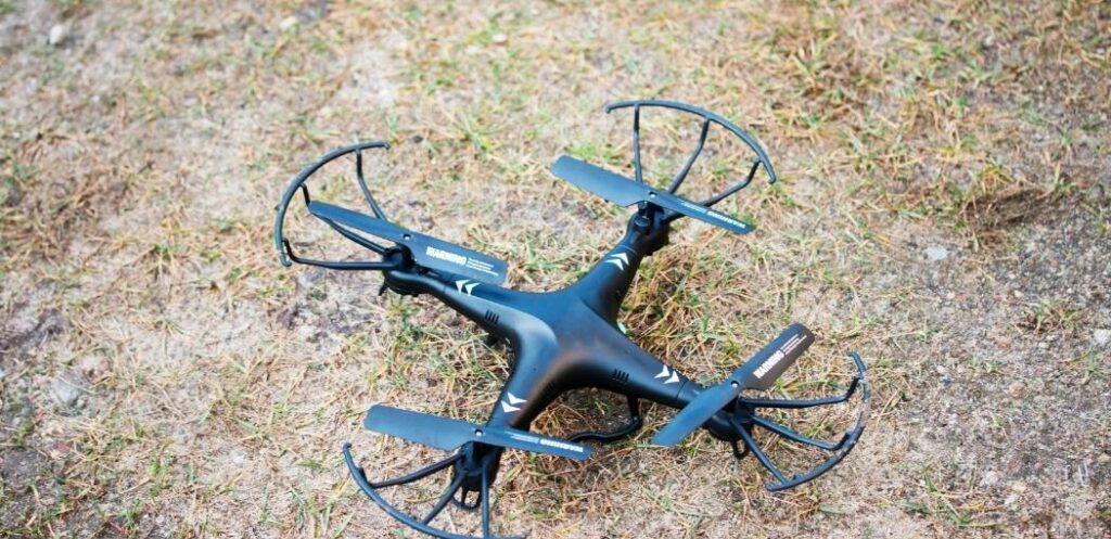 They have short flight times | Pros and Cons of Drones | advantages of drones | disadvantages of drones | benefits of drones