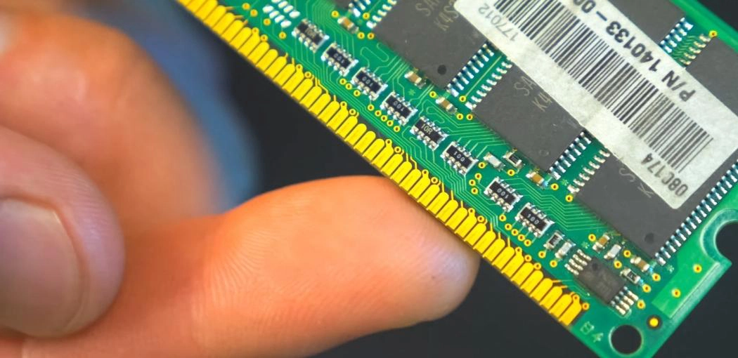 How do I know if my laptop RAM is upgradeable?