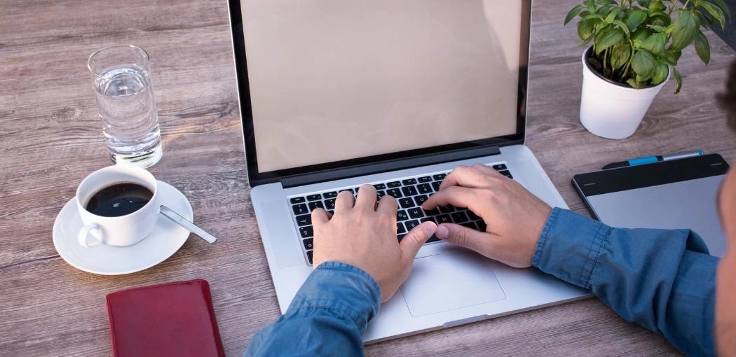 Is Mac or PC Better for Law School?