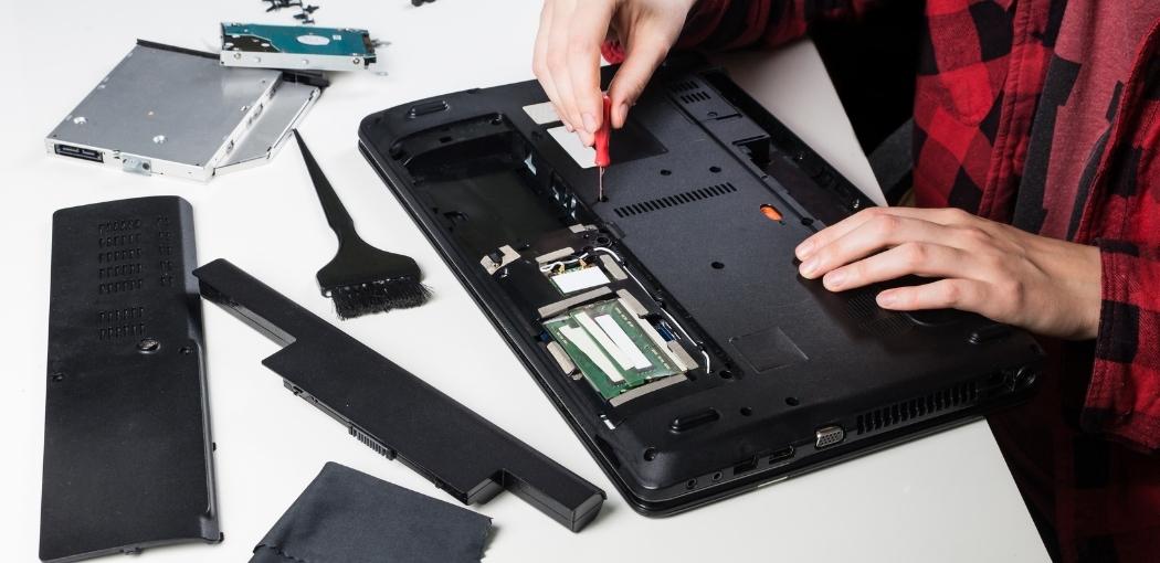 How do I know if my laptop's battery is bad?