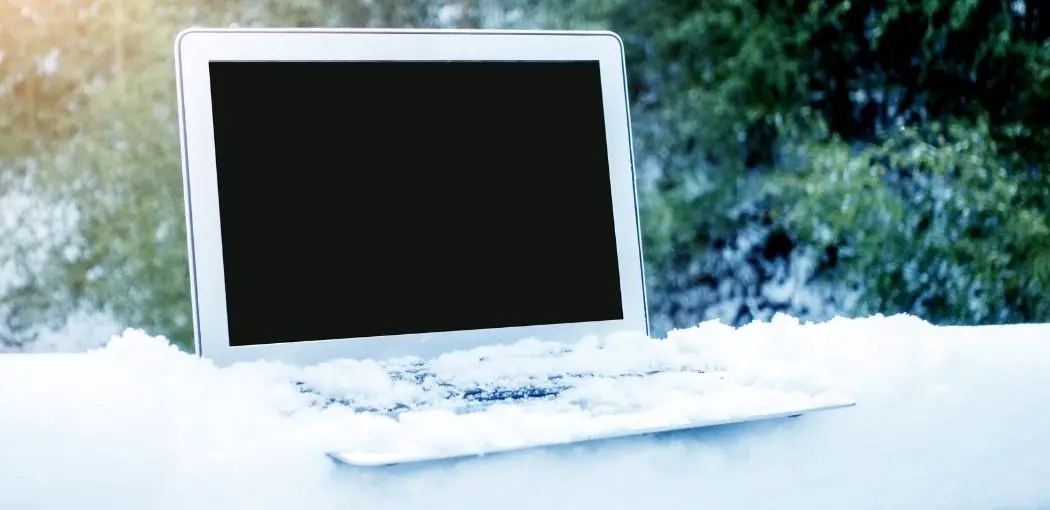 Keep the Laptop away from Extreme temperatures