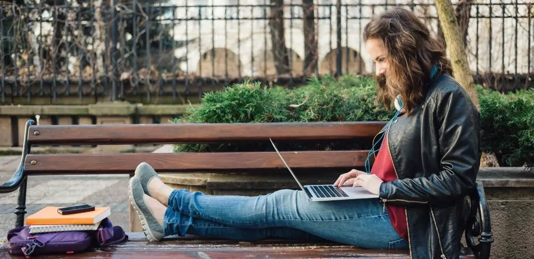 How laptops help students to Excel: Laptops allow you to study anywhere, anytime.