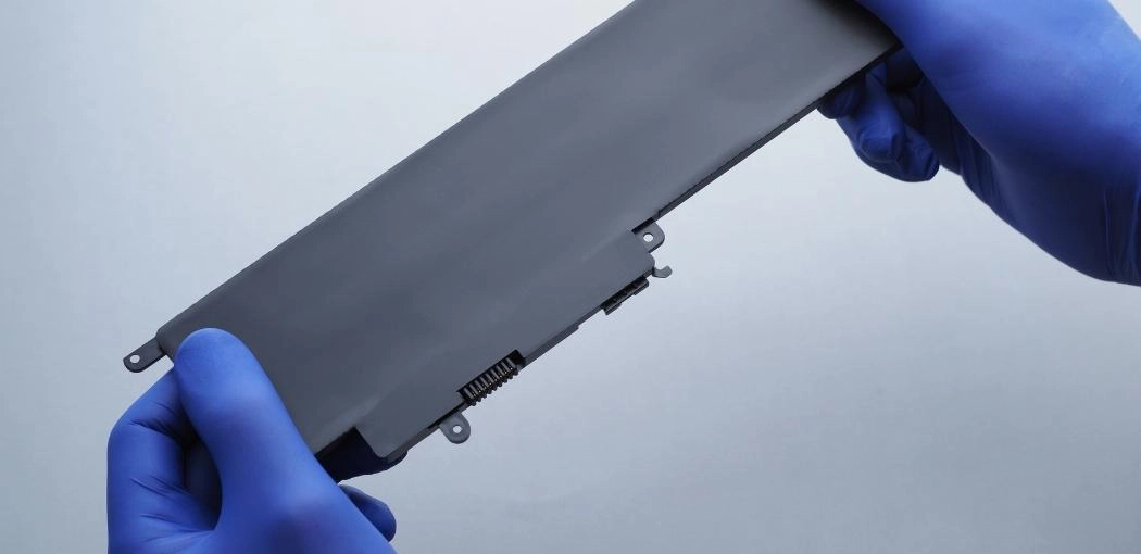 The Brief Answer: How Long Does a Laptop Battery Last?