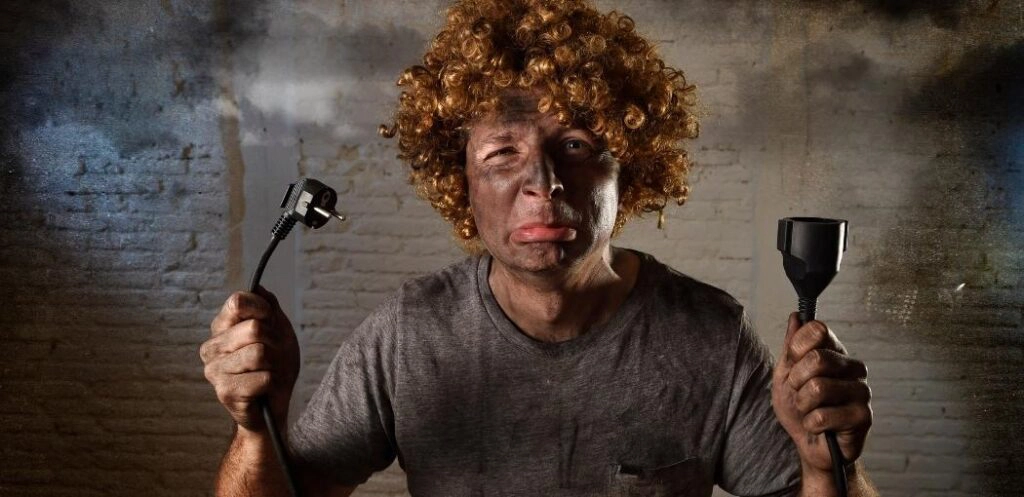 Should I leave my laptop plugged in all the time? | Should I leave my laptop plugged in all the time? The Pros of leaving my laptop plugged in all the time