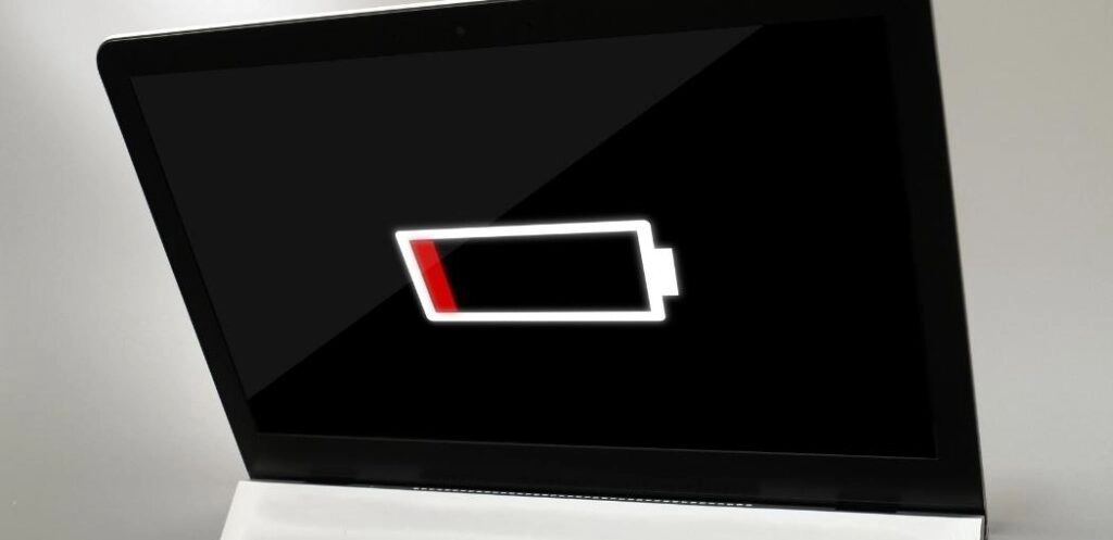 Should I leave my laptop plugged in all the time? | Should I leave my laptop plugged in all the time? Understand the laptop battery that you have and how it works.