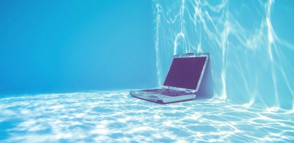 How to Use a Laptop in a Pool: 2022 Definitive Guide | How to Use a Laptop in a Pool Things not to do when using a laptop in a pool